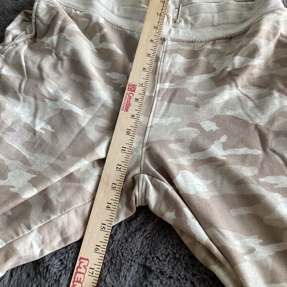 Athleta Balance Printed Jogger Pants Oatmeal Heather Camo Print Ankle Size Large - Picture 11 of 12